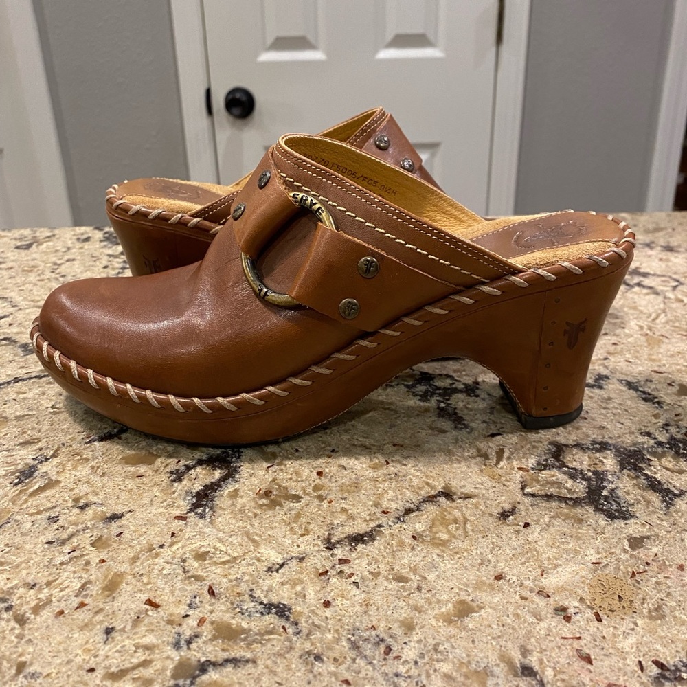 Women’s Frye Clogs size 9.5